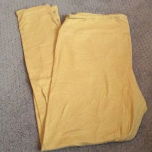 New Lularoe Tall and Curvy leggings